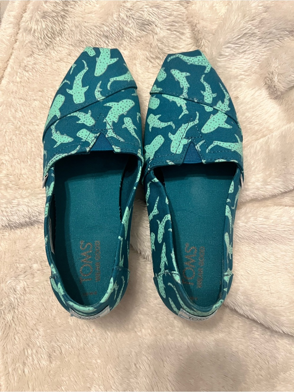 TOMS Women's Whale Shark Print Canvas Slip-Ons